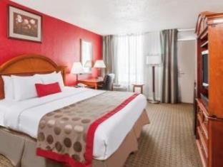 New Iberia Hotel | Iberia House & Suites