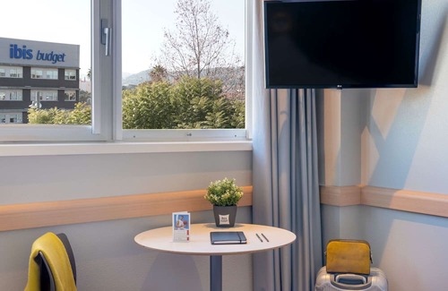 Viladecans Hotel | Ibis Budget Aeropuerto Barcelona Viladecans