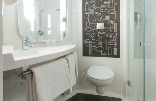 Stratford and New Town Hotel | ibis London Stratford