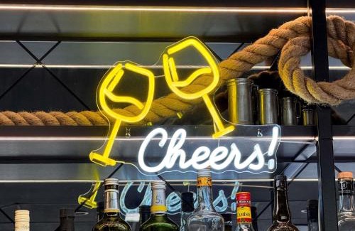 Martigues Hotel | ibis Martigues Centre