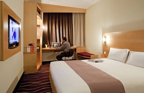 Al Khuwair Hotel | ibis Muscat