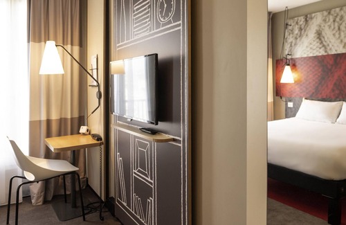 Necker Hotel | Ibis Paris Tour Montparnasse 15Ème