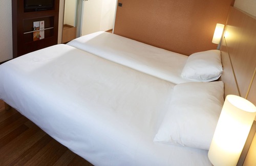 Chasseneuil-du-Poitou Hotel | ibis Poitiers Site du Futuroscope