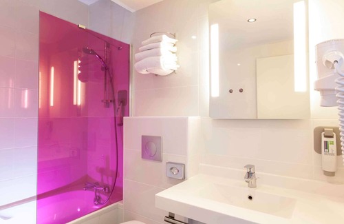 Saumur Hotel | ibis Styles Saumur Gare Centre