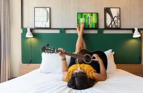Chambray-les-Tours Hotel | ibis Tours Sud