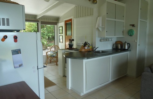 Coopers Beach House | ICONIC KIWI BACH WITH GLORIOUS SEA VIEWS