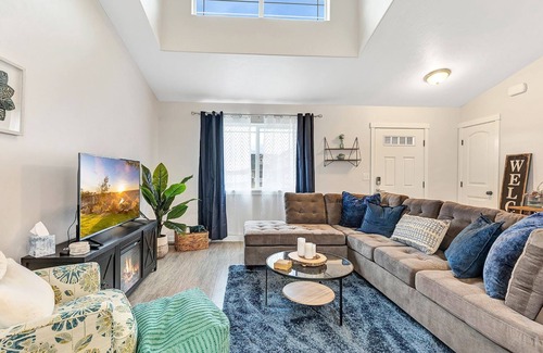 Twin Falls House | Idahome Away From Home