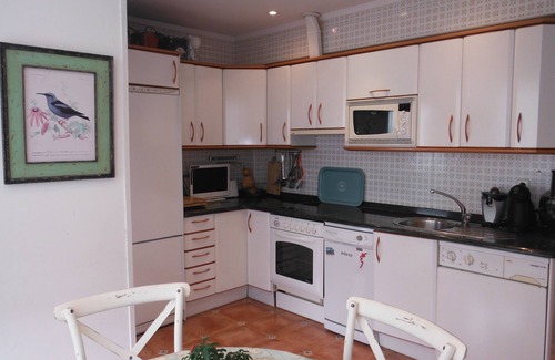 Algorta Apartment | Ideal families. Wifi, bus at the door, area without OTA, beach nearby