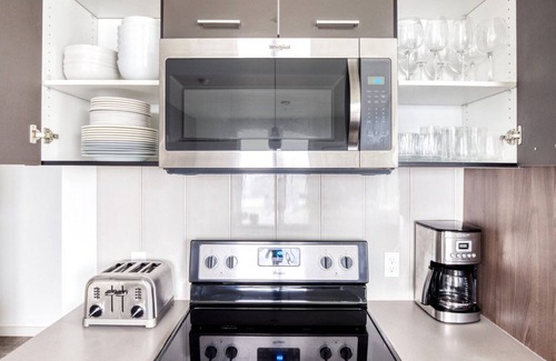 Yesler Terrace Apartment | Ideal First Hill 1BR w/ Gym, Roof & Lounge, nr Pioneer Sq, by Blueground