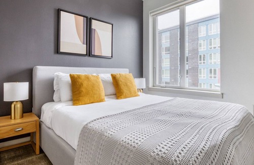 Yesler Terrace Apartment | Ideal First Hill 1BR w/ Gym, Roof & Lounge, nr Pioneer Sq, by Blueground