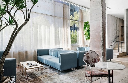 Wilshire Center Hotel | Ideal Mix of Comfort and Value! 3 Relaxing Units, Pet-friendly, Outdoor Pool