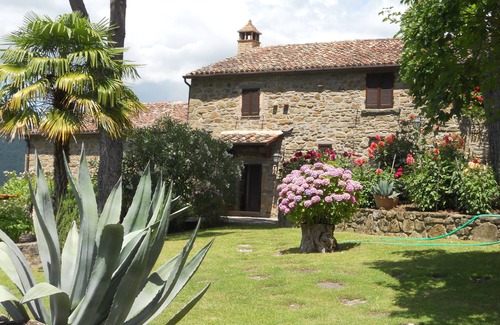 San Leo Bastia Villa | Idyllic and peaceful villa on Tuscan/Umbrian border