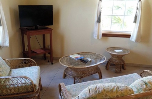 San Pedro Resort | If you are a solo traveler or in a couple and travel on a budget - no ac