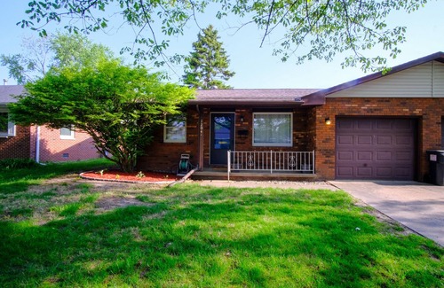 Urbana Apartment | If you are looking for a great accommodation for your upcoming Illinois getaway!