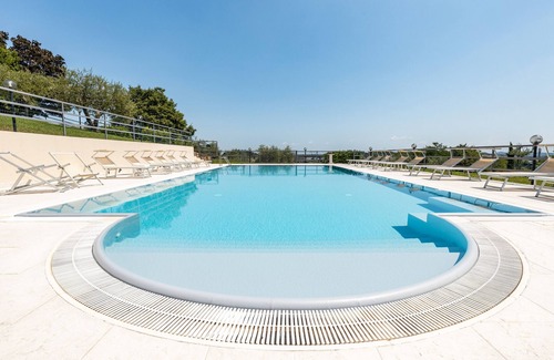 Lonato del Garda Apartment | Il Casale Lonato Luna