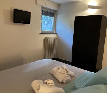 Orvieto Apartment | IL GIARDINETTO DI ELELU' Private Garage