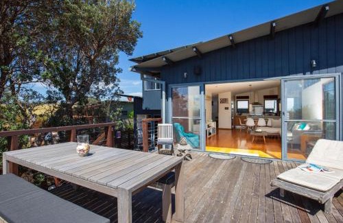 Culburra Beach House | Illaroo Absolute Beachfront with Spa