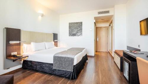 Penya-roja Hotel | Ilunion Aqua 4