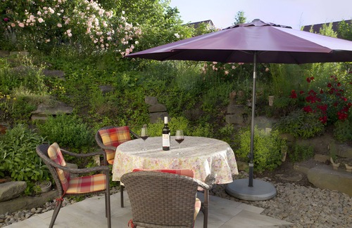 Wiesenbronn Apartment | "im Schiller" - Holiday Apartment in the Vineyards