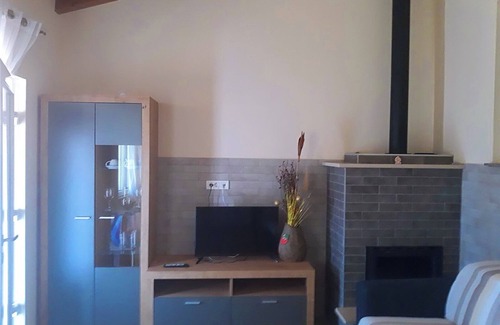 Zubovici Apartment | Immaculate 1-Bed Apartment in Zubovici, Croatia