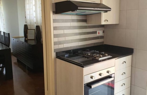 Bulawayo Apartment | Immaculate 3 Bedroomed Guesthouse in Ilanda - 2041