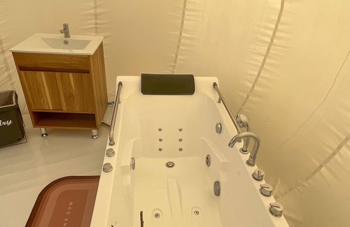 Pucon Bed & Breakfast | "Immerse in luxury under the stars at our bubble hotel “Open Sky Bubble Hotel”