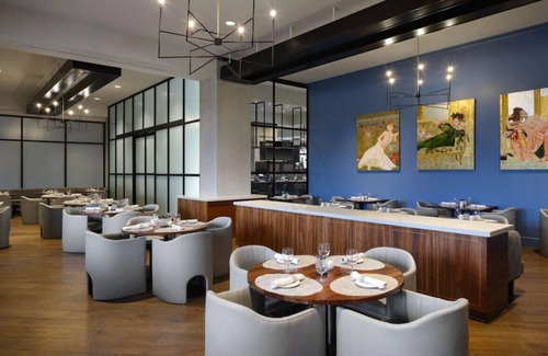 Flowood House | Impressive Cozy Room for Work and Pleasure