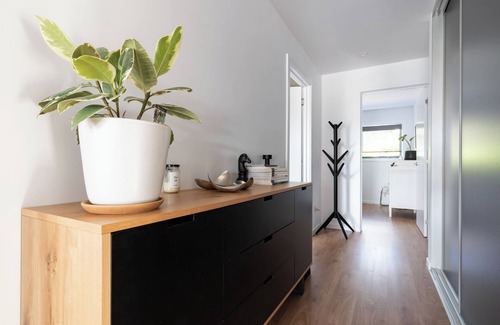 Newstead House | Impressively Spacious, Modern & Convenient