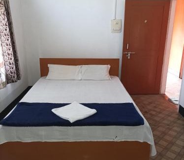 Sualkuchi House | Mini Home kirtti inn single rooms