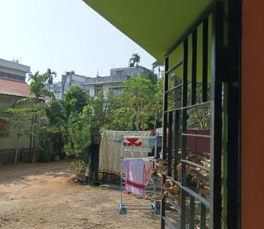 Sualkuchi House | Mini Home kirtti inn single rooms