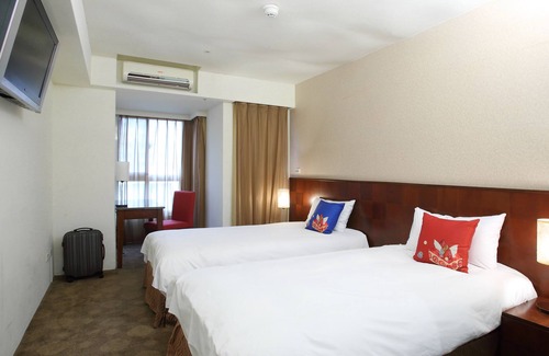 Xitun District Hotel | In One City Inn