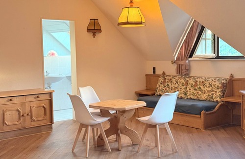 Zweifall Apartment | In & Out boarding house comfort for four XL rooms