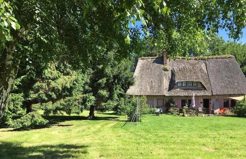 Saint-Pierre-des-Ifs House | In the heart of Normandy, for family loving calm and simplicity