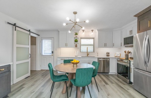 Carmel House | In the heart of downtown Carmel, 3BD/2BA 30-day minimum stay. Dog Friendly!