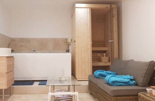 Cadolive Apartment | * In the heart of Provence, Lou Peraton pretty pied à terre between sea and mountains *