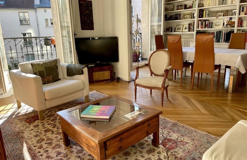 Saint-Victor Apartment | In the heart of 'Quartier Latin' Elegant parisian flat
