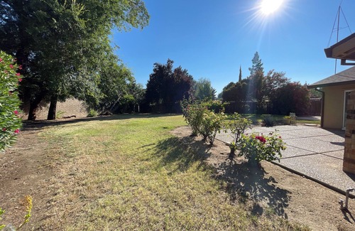 Southeastern Sacramento House | In the heart of Sacramento, this home offers comfortable and convenient living.