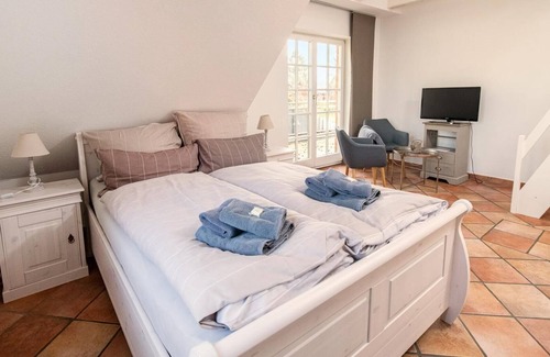 Gulde Apartment | In this beautiful junior suite, certified with 3 stars by the DTV, for two people is a bedroom with double bed (140x200 cm), a kitchen and a balcony overlooking the countryside.