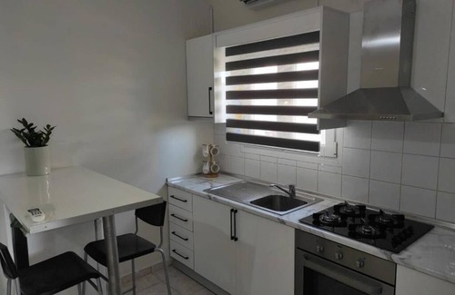 Molos Apartment | ina's apartment