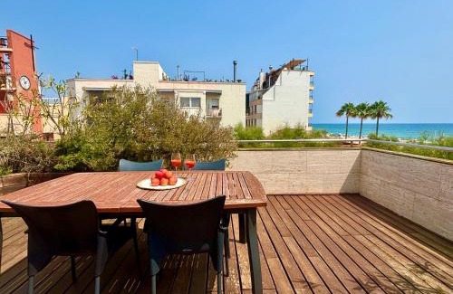 Torredembarra Apartment | Increíble casa frente al mar , planta baja