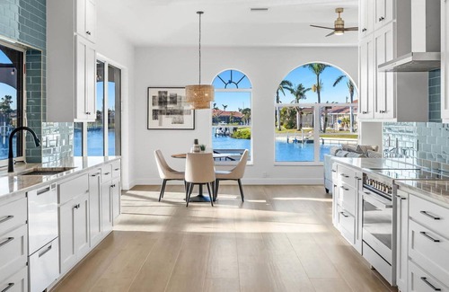 Punta Gorda House | 🥇 Incredible 2bd villa overlooking the canal (CH977)