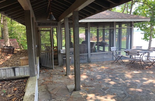Tallassee House | Incredible Big Water View! Deep Water Without All the Traffic! Sleeps 12