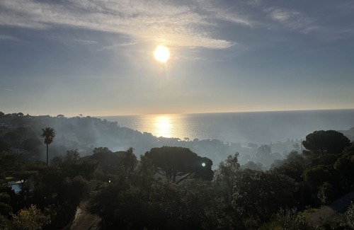 Les Issambres Apartment | independant flat -fantastic view over the sea-air conditioned-