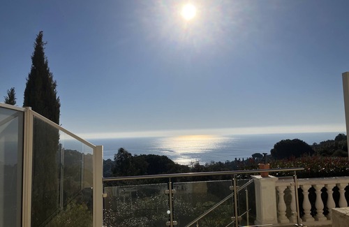 Les Issambres Apartment | independant flat -fantastic view over the sea-air conditioned-
