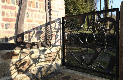 Breel Cottage | Independent house in Swiss Normandy with garden and authentic charm