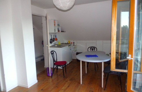 Saint-Egreve Apartment | independent studio in villa