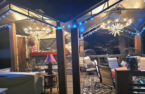 Fern Valley Cabin | Indian Heaven Treehouse-Nightly Shooting Stars, Miles of Balconies & Rock Views