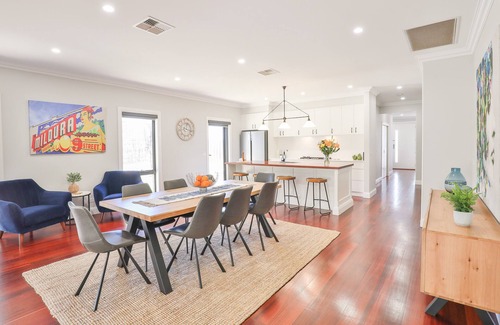 Mildura House | Indulge Luxury Homes - Dockside Marina