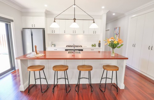 Mildura House | Indulge Luxury Homes - Dockside Marina
