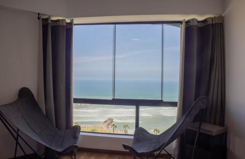 Santa Cruz Apartment | Industrial 3BR With OCEAN View